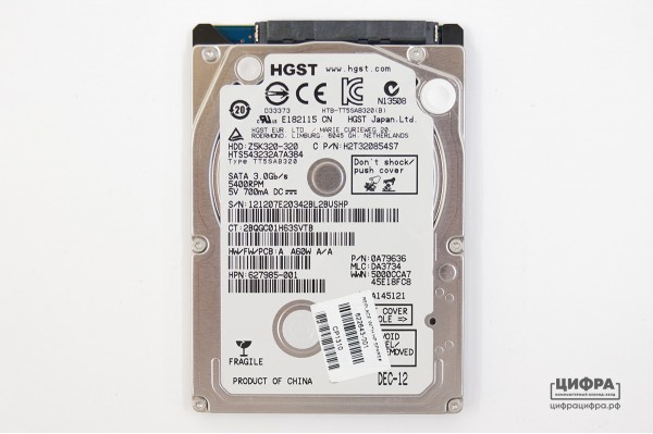 2.5 SATA 320 GB Hitachi HTS543232A7A384